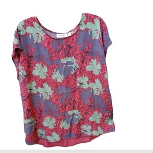 EVRI Women's Top Beautiful Design Buttons Down The Back Size OX. (Oversized top)